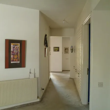 Guest house In Guest - Datacom House - The Sky Blue Nicosia