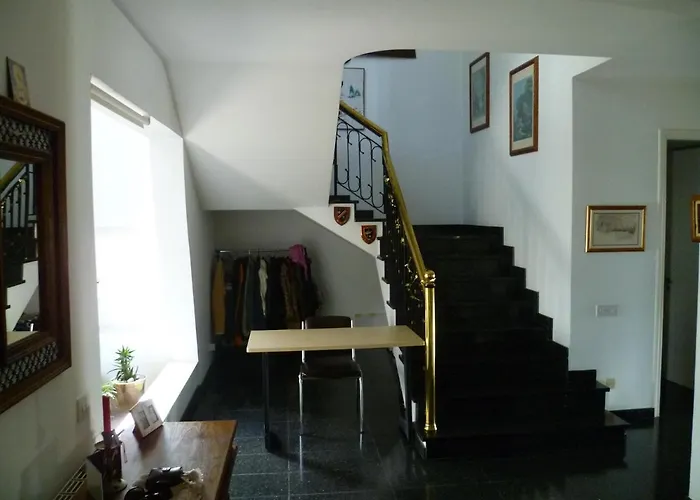 Datacom House - The Sky Blue Pensionat